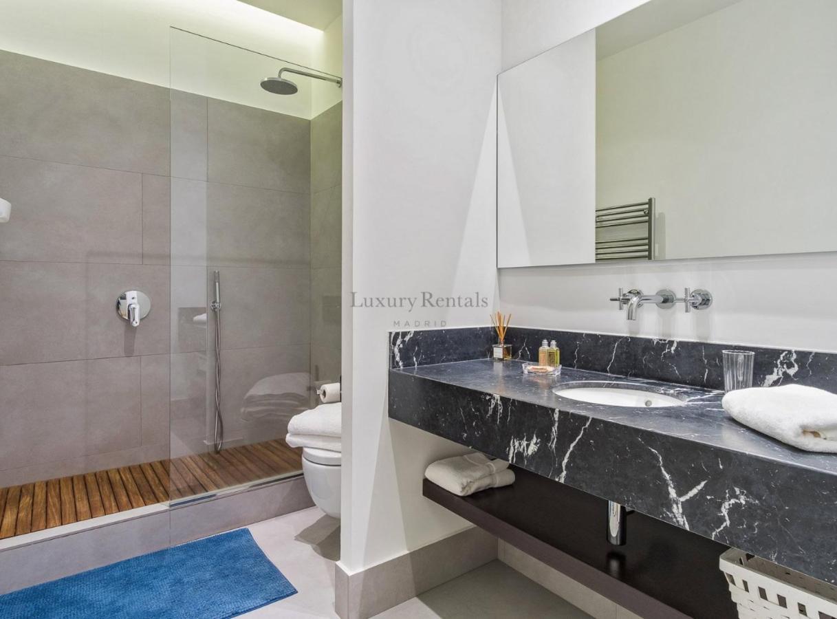 Bailen Palacio Real Apartment Madrid Exterior photo
